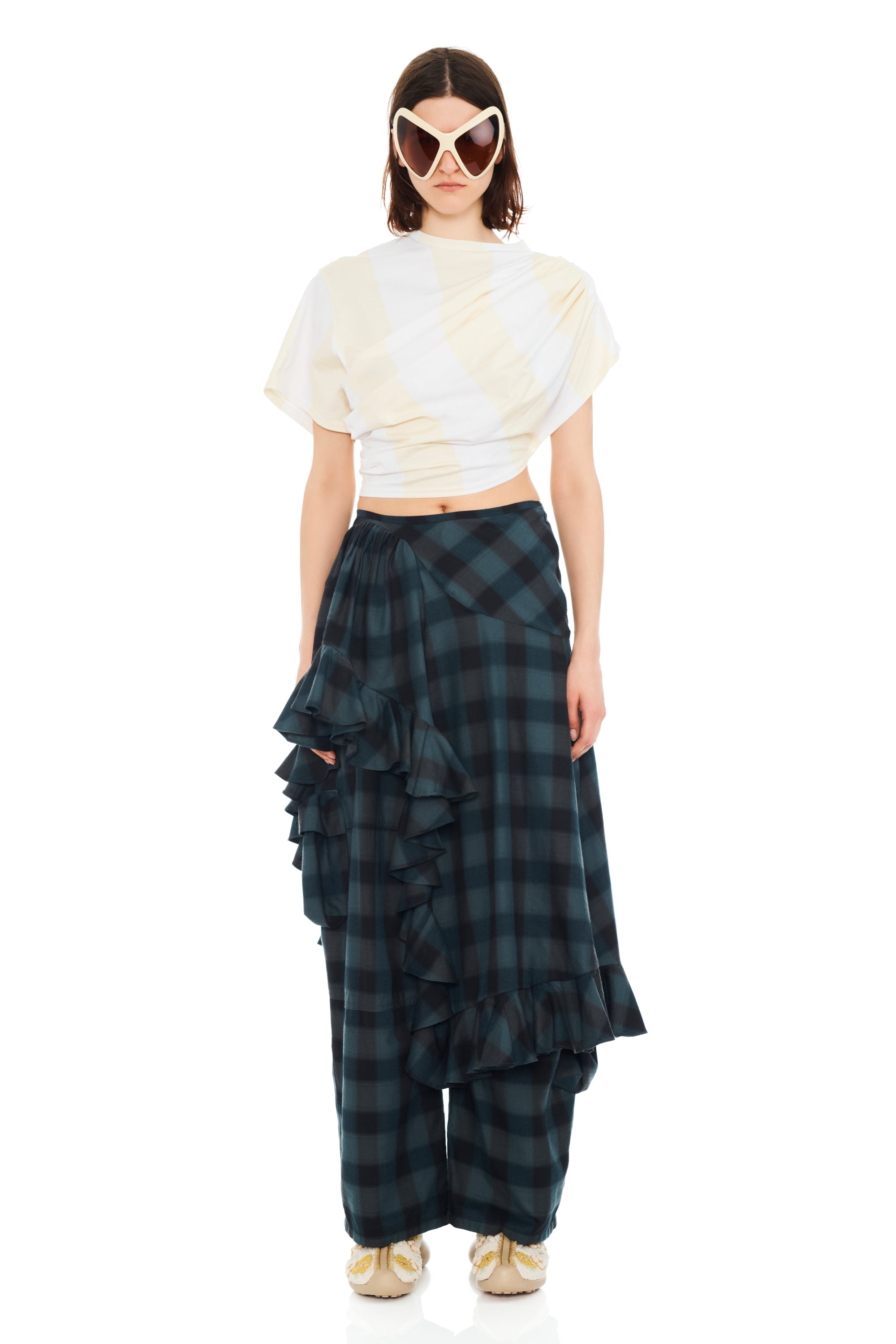 CREAM STRIPE EVA DRAPED TEE