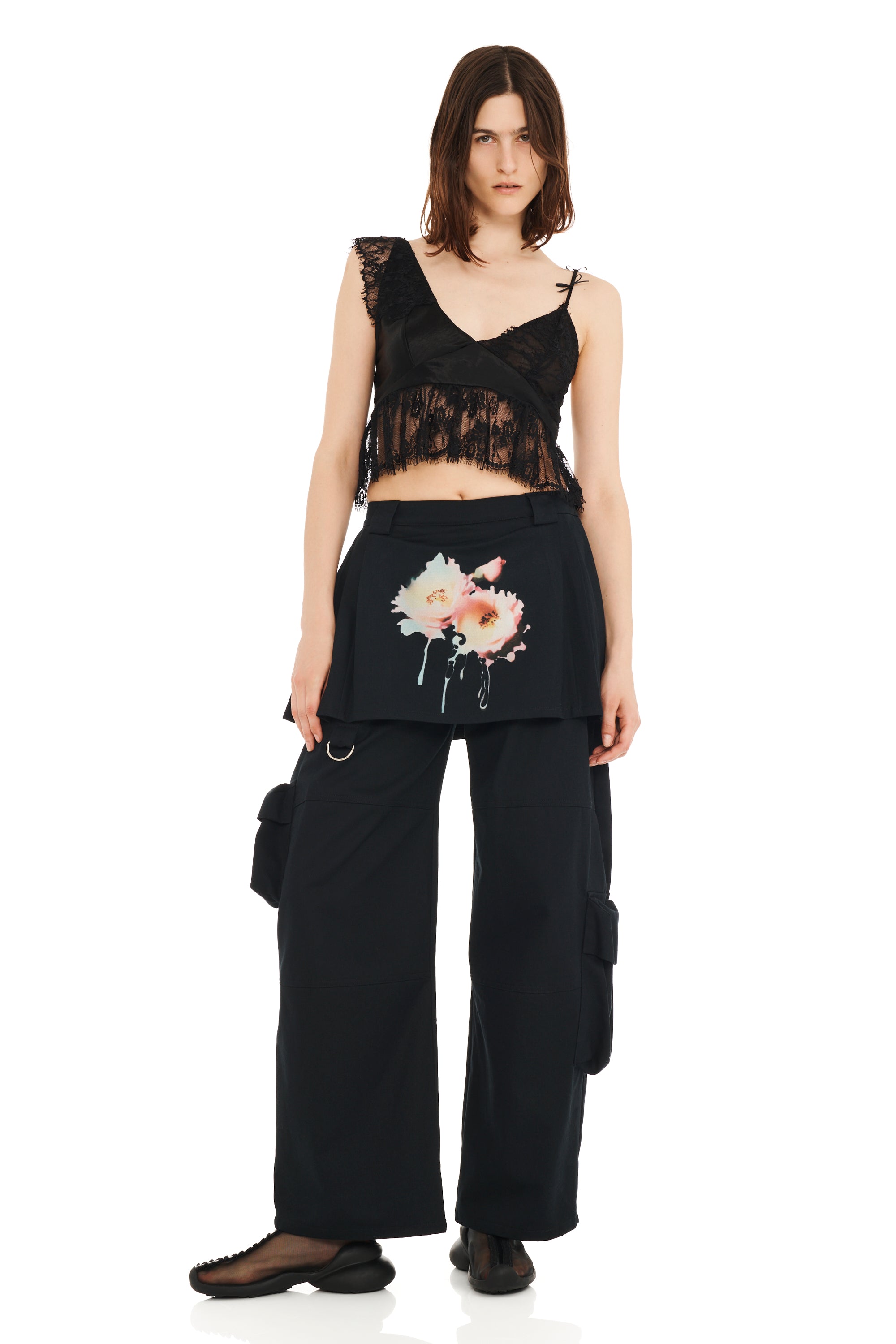 BLACK FLOWER DREAM LAWN SKIRT CARGO PANT