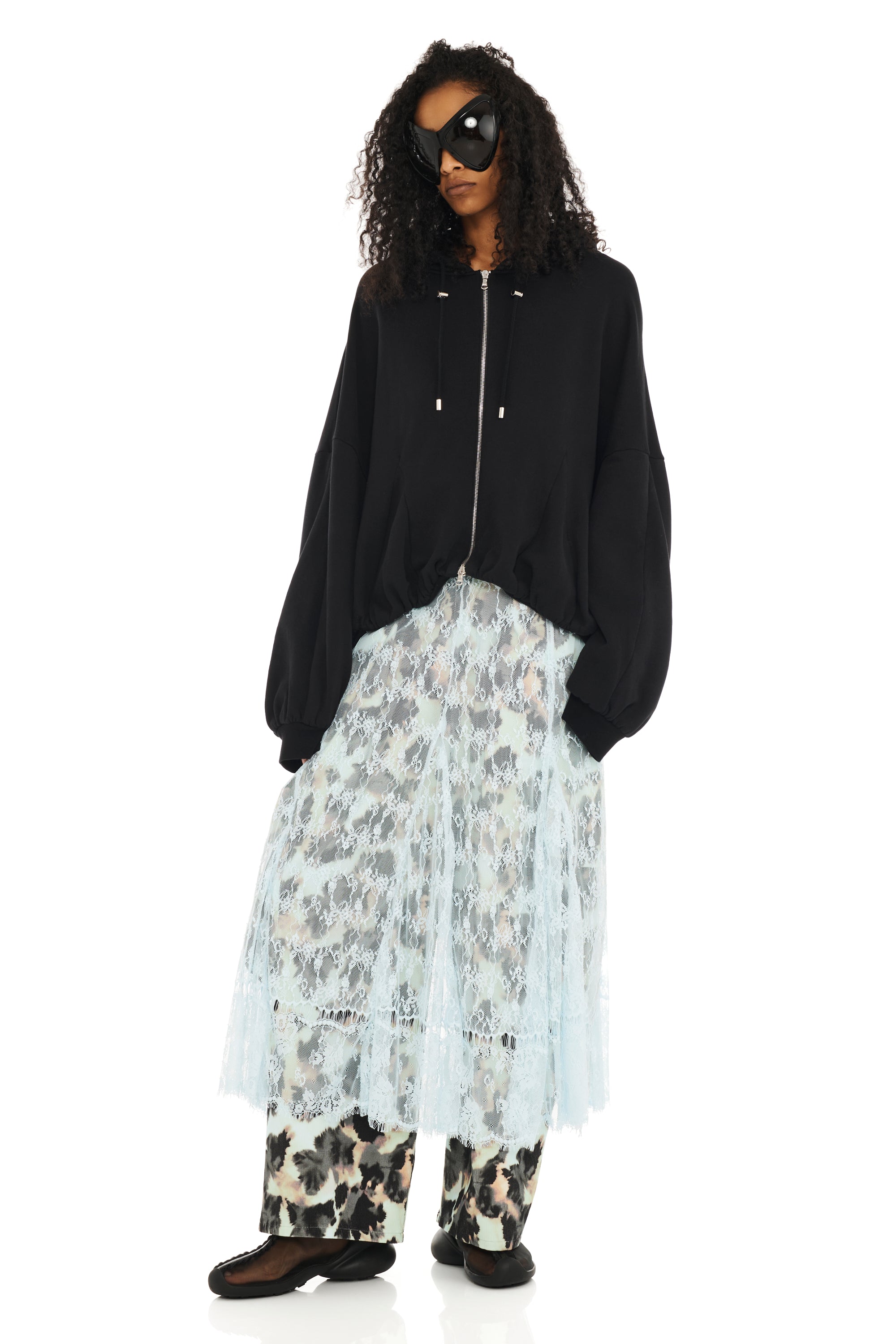 BLACK GATHERED ZIP UP HOODIE