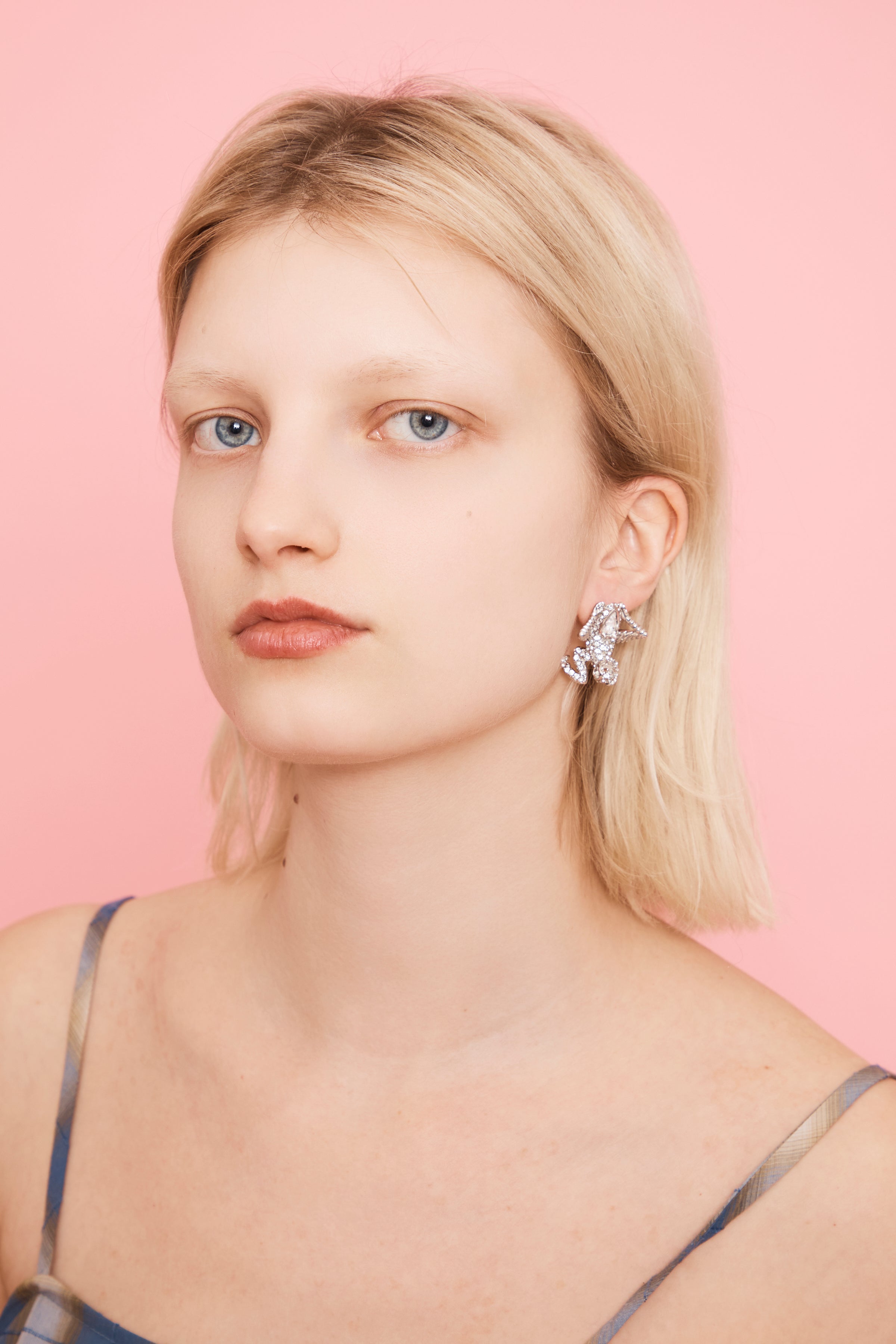 SILVER CLEAR MANTIS EARRINGS
