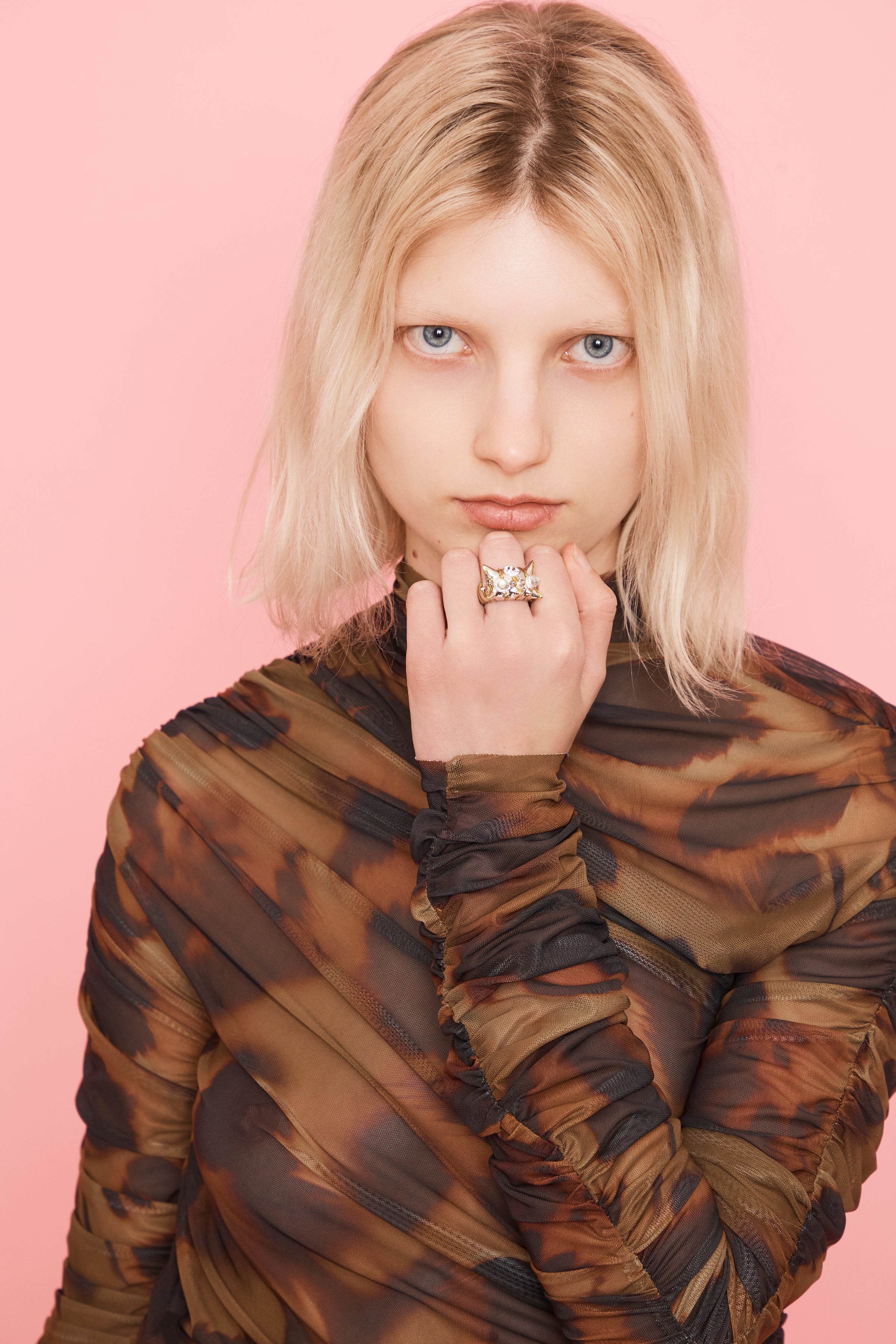 GOLD STRIPE ALIEN RING