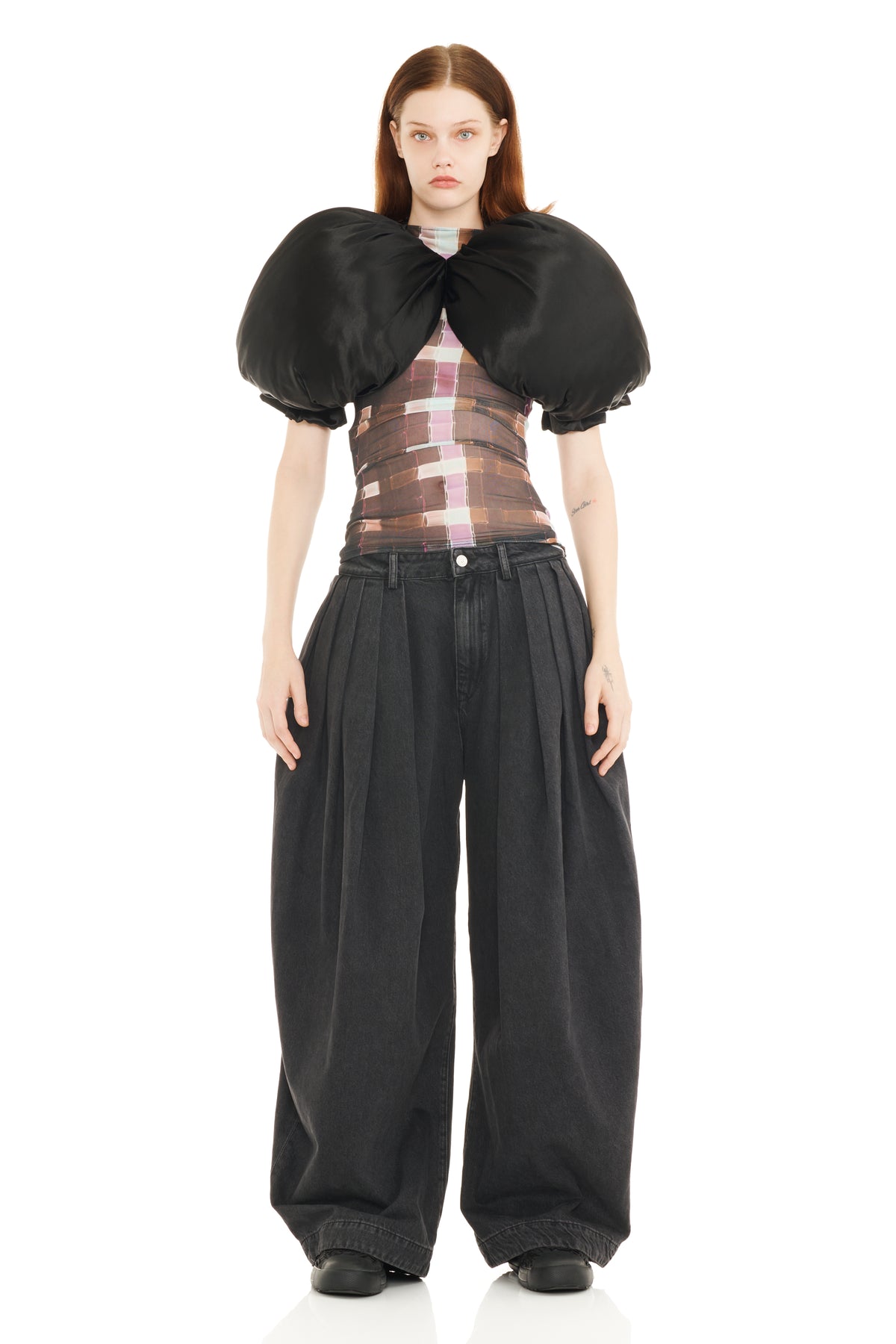 BLACK CLAUDIA TOP