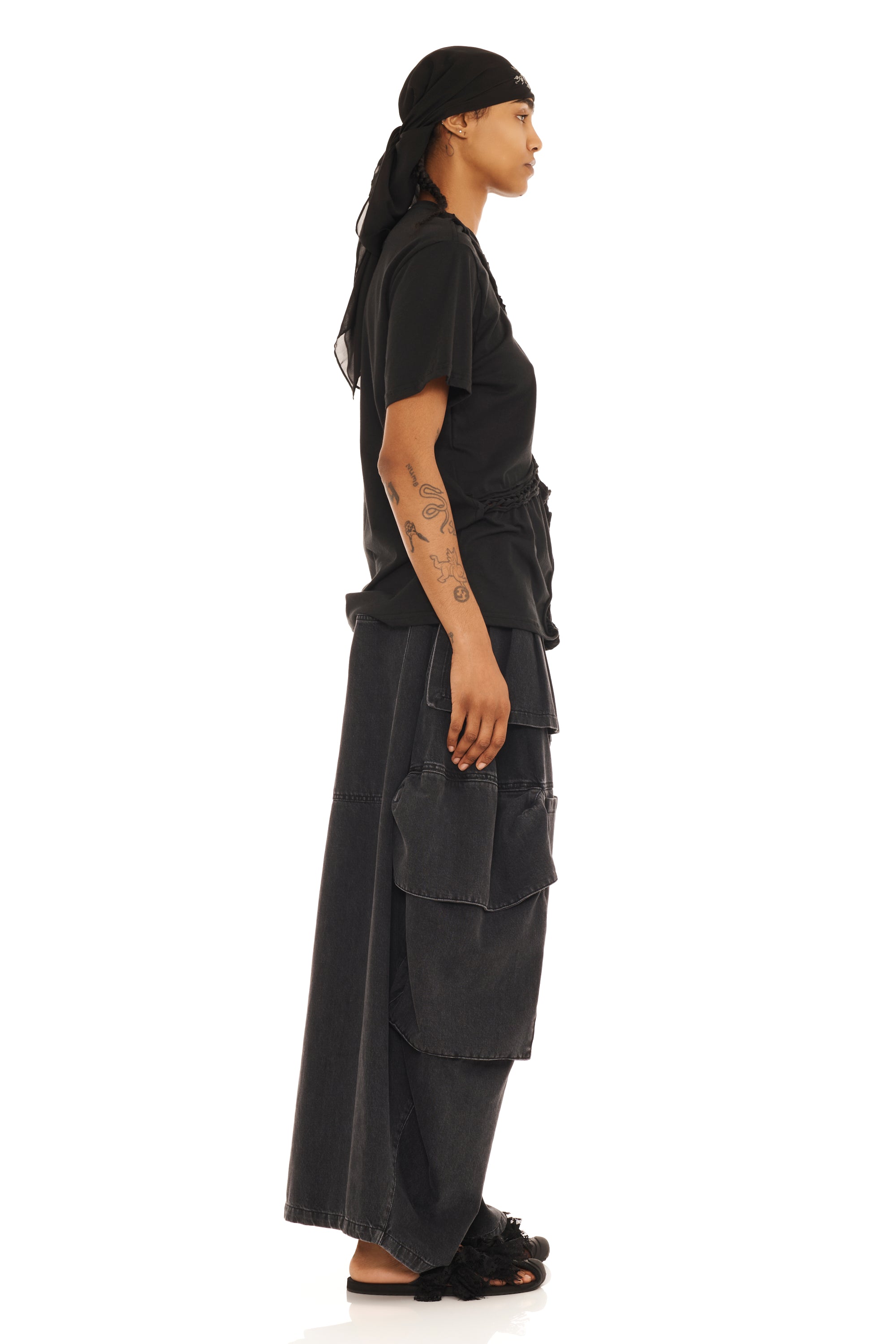 BLACK MINI TOSH TEE