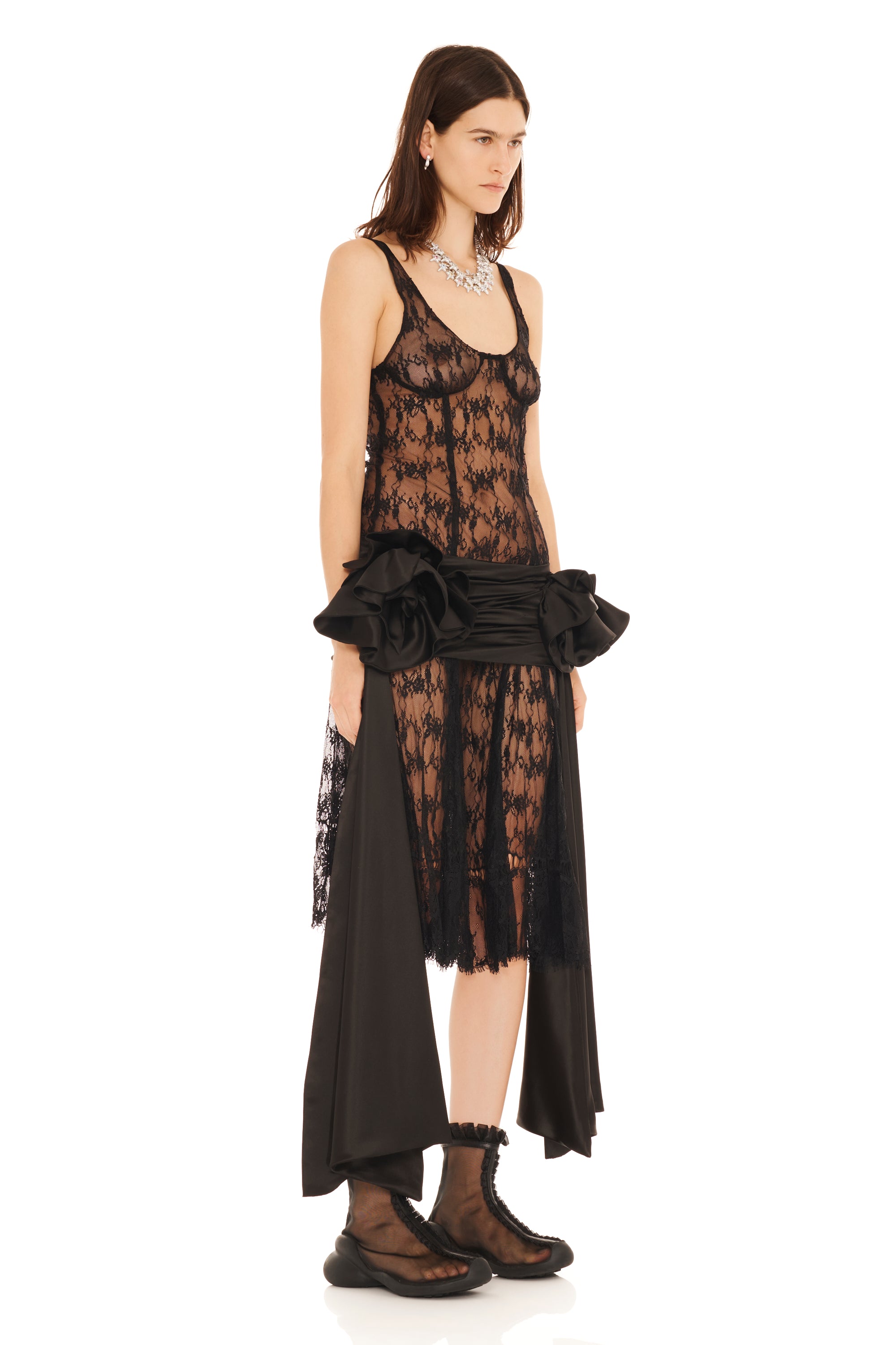 BLACK SATIN PEONY BELT