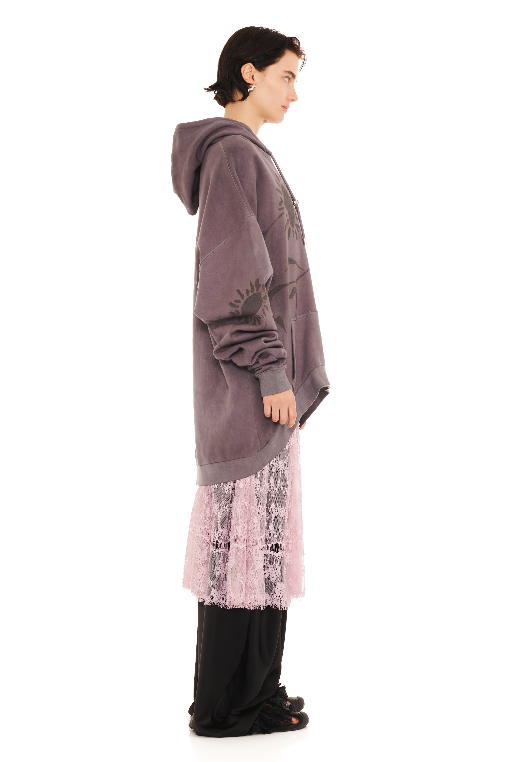 CHARCOAL DAISIES ROUND HEM HOODIE