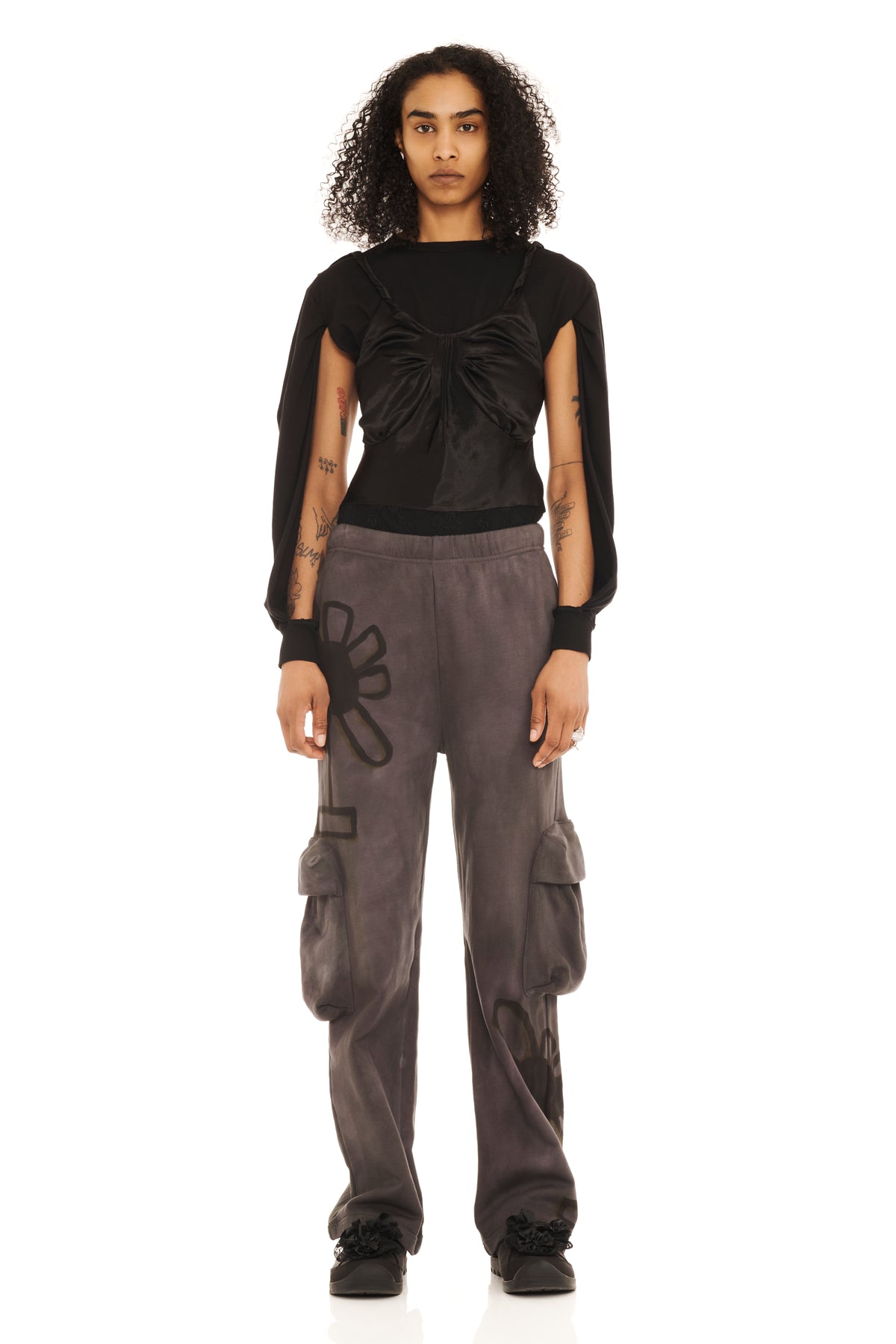 DARK CHARCOAL FLOWER POT CARGO SWEATPANT