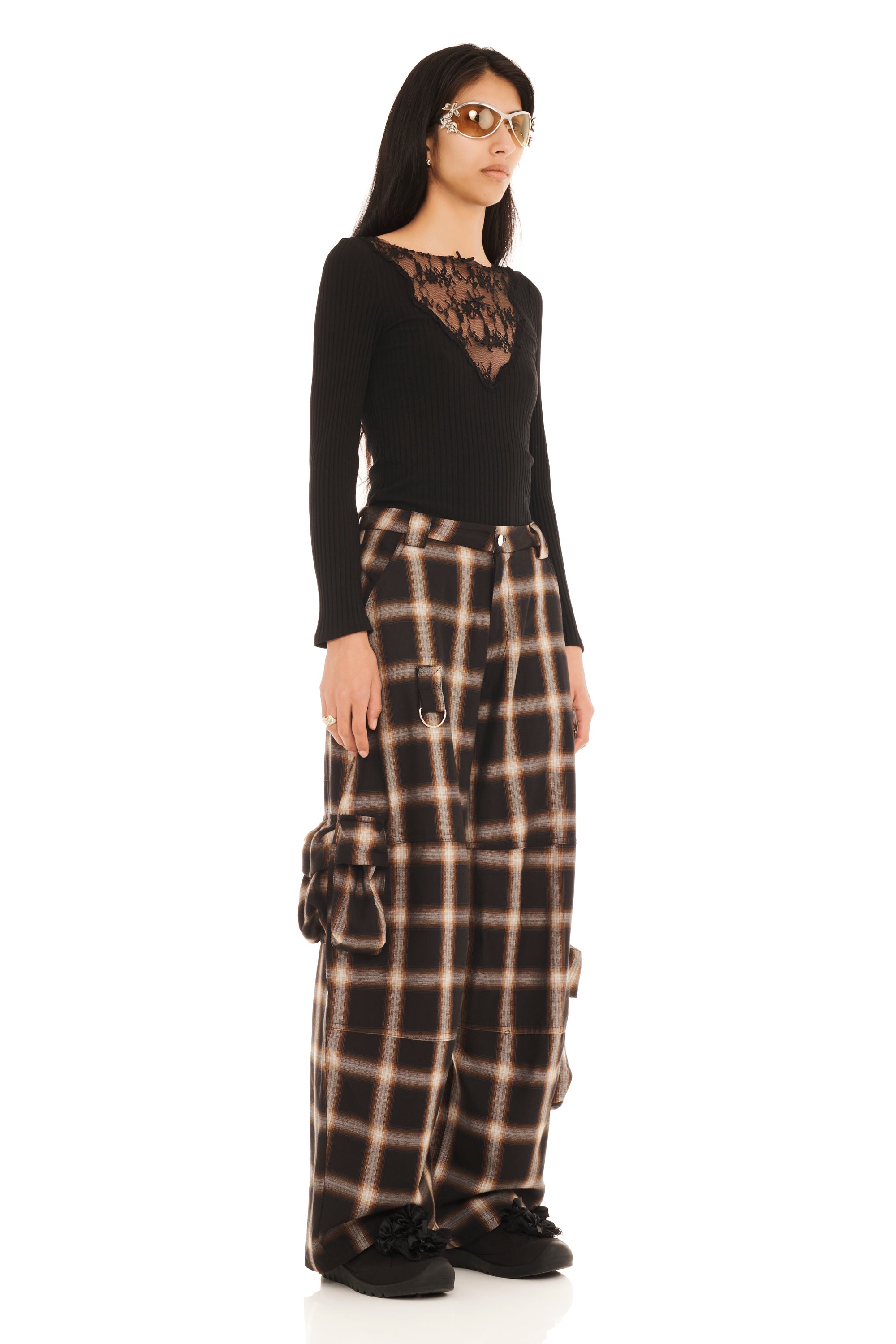 BLACK PLAID LAWN CARGO PANT