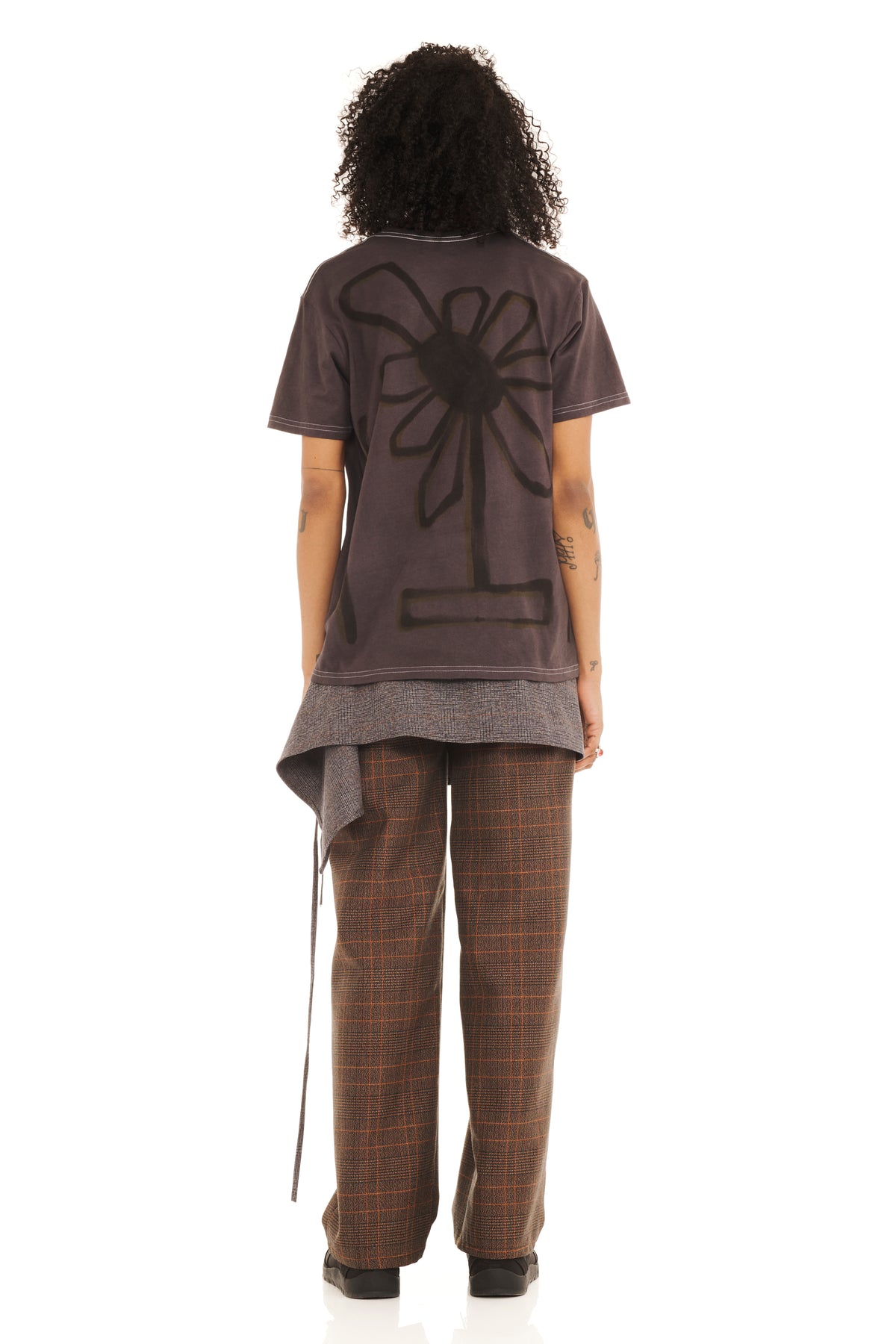DARK CHARCOAL FLOWER POT PAINTED TEE