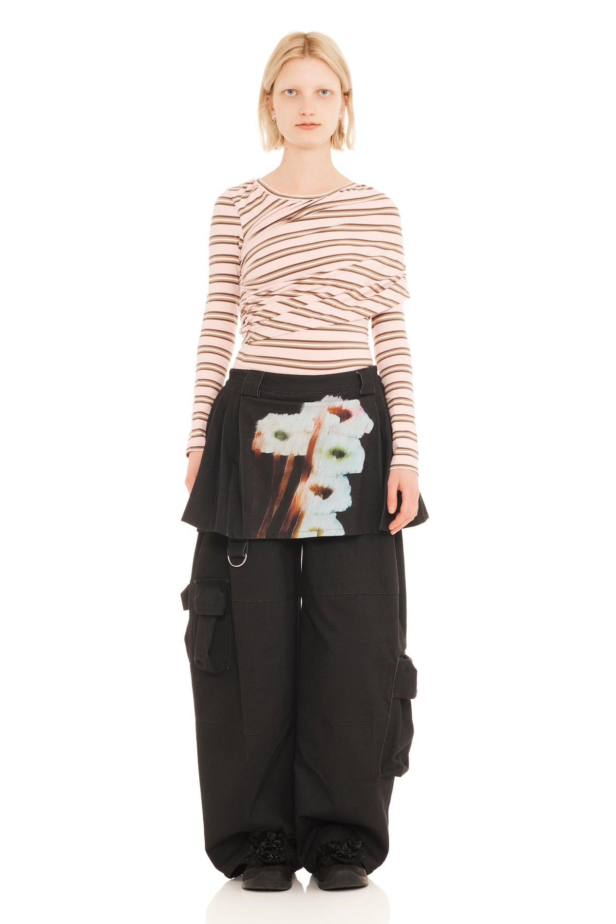 HOLLOW BLOSSOM LAWN SKIRT CARGO PANT