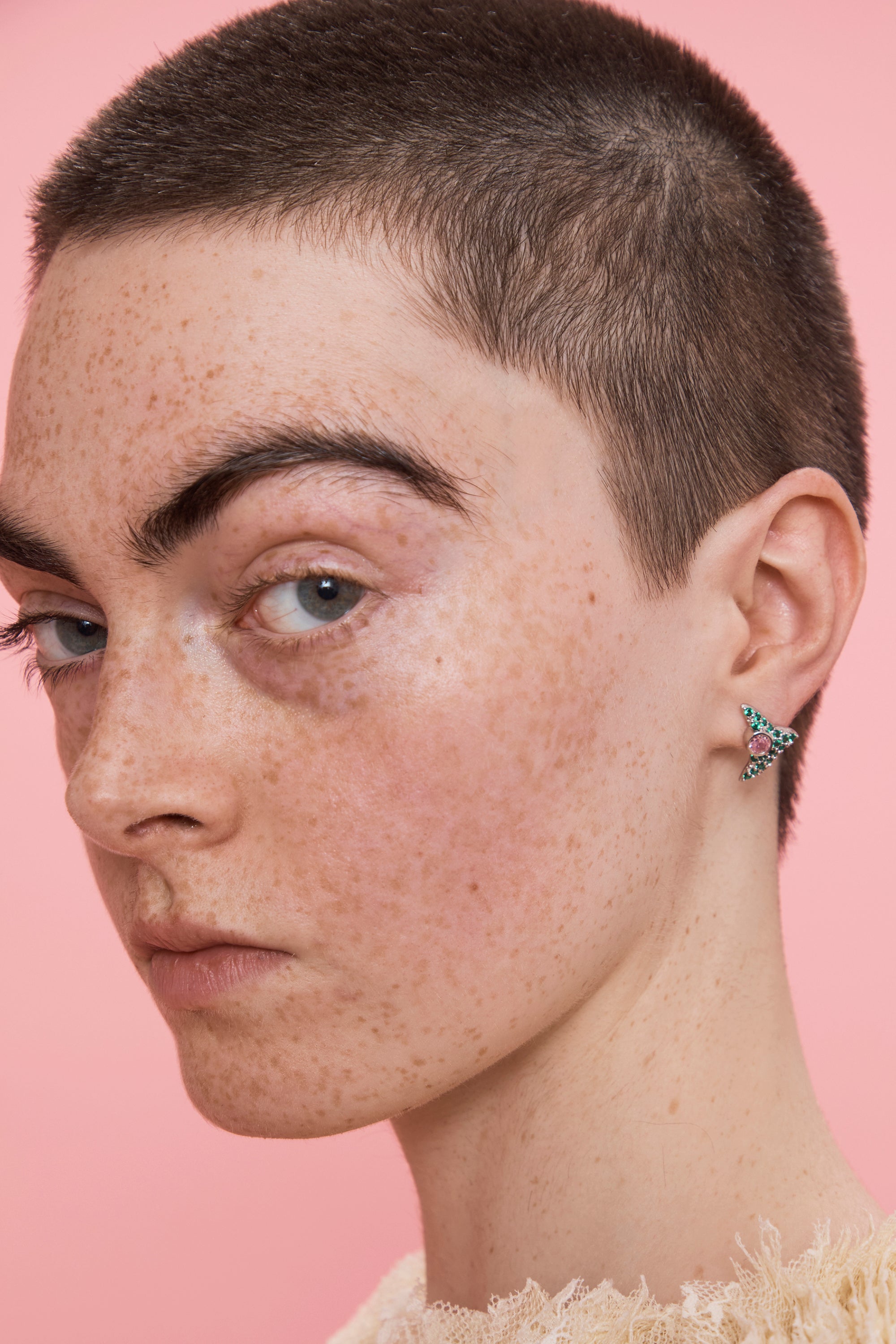 LIGHT PINK EMERALD TRIGON STUDS