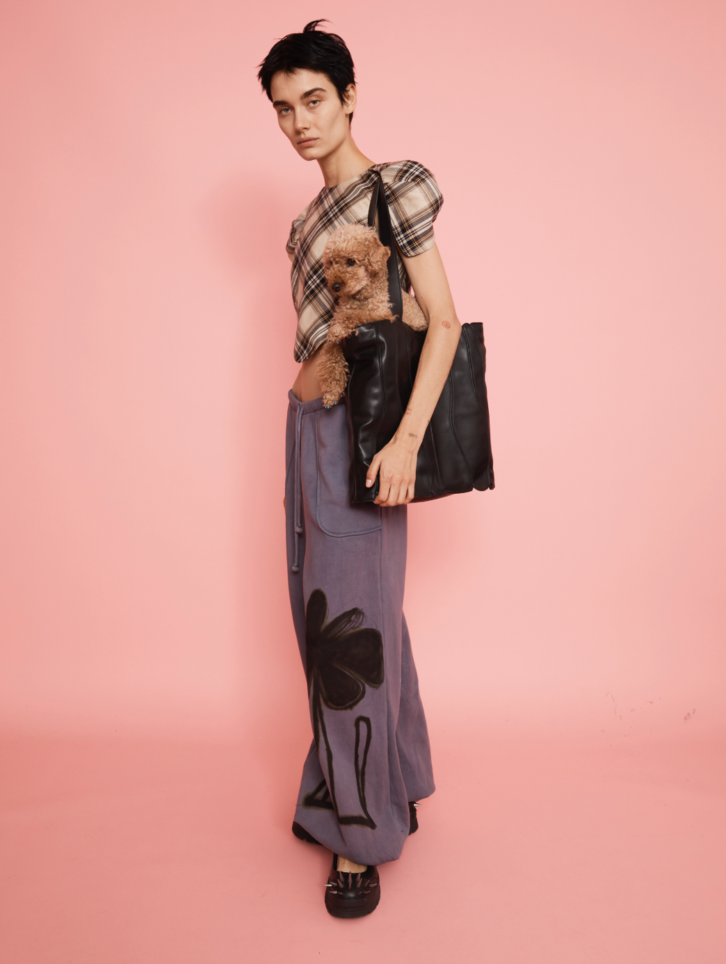 BLACK GRAPE FAUX LEATHER CATERPILLAR TOTE