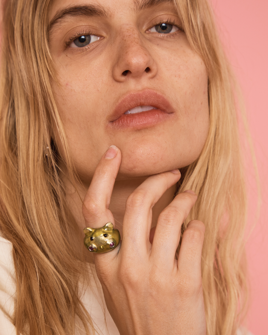 LIME BUG RING