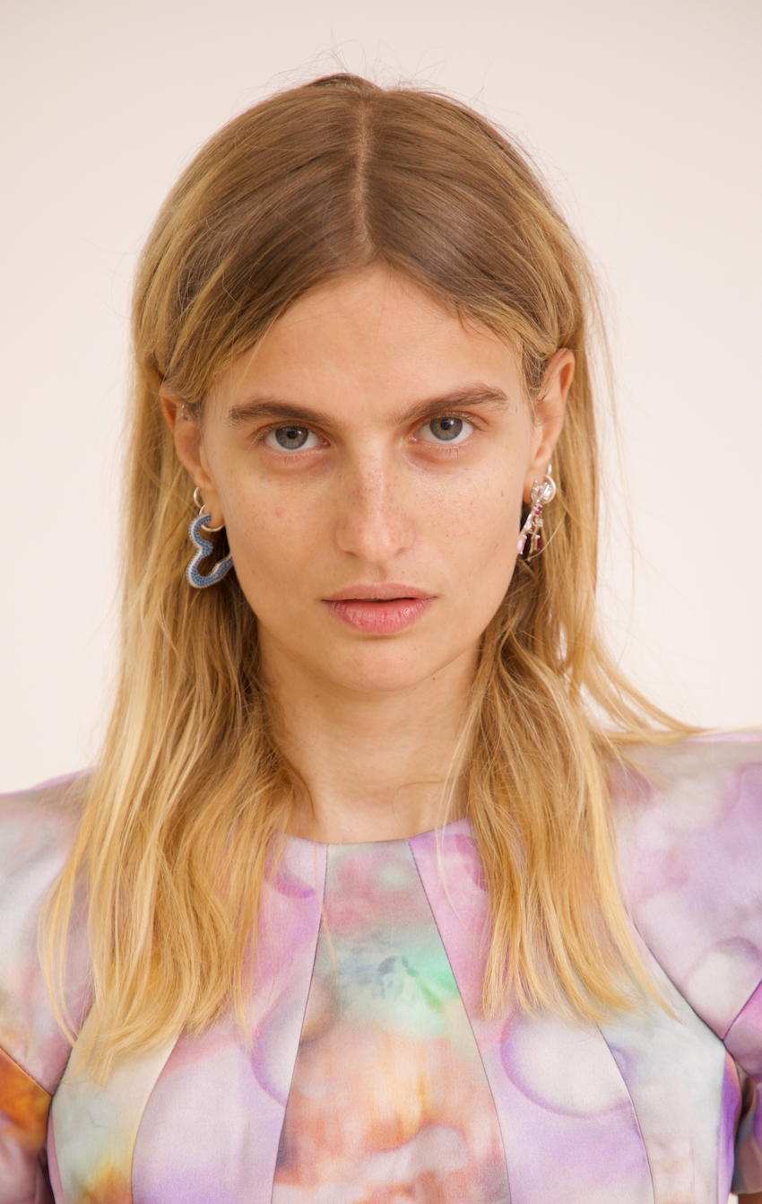 SOFT BLUE SUPER HEART HOOP