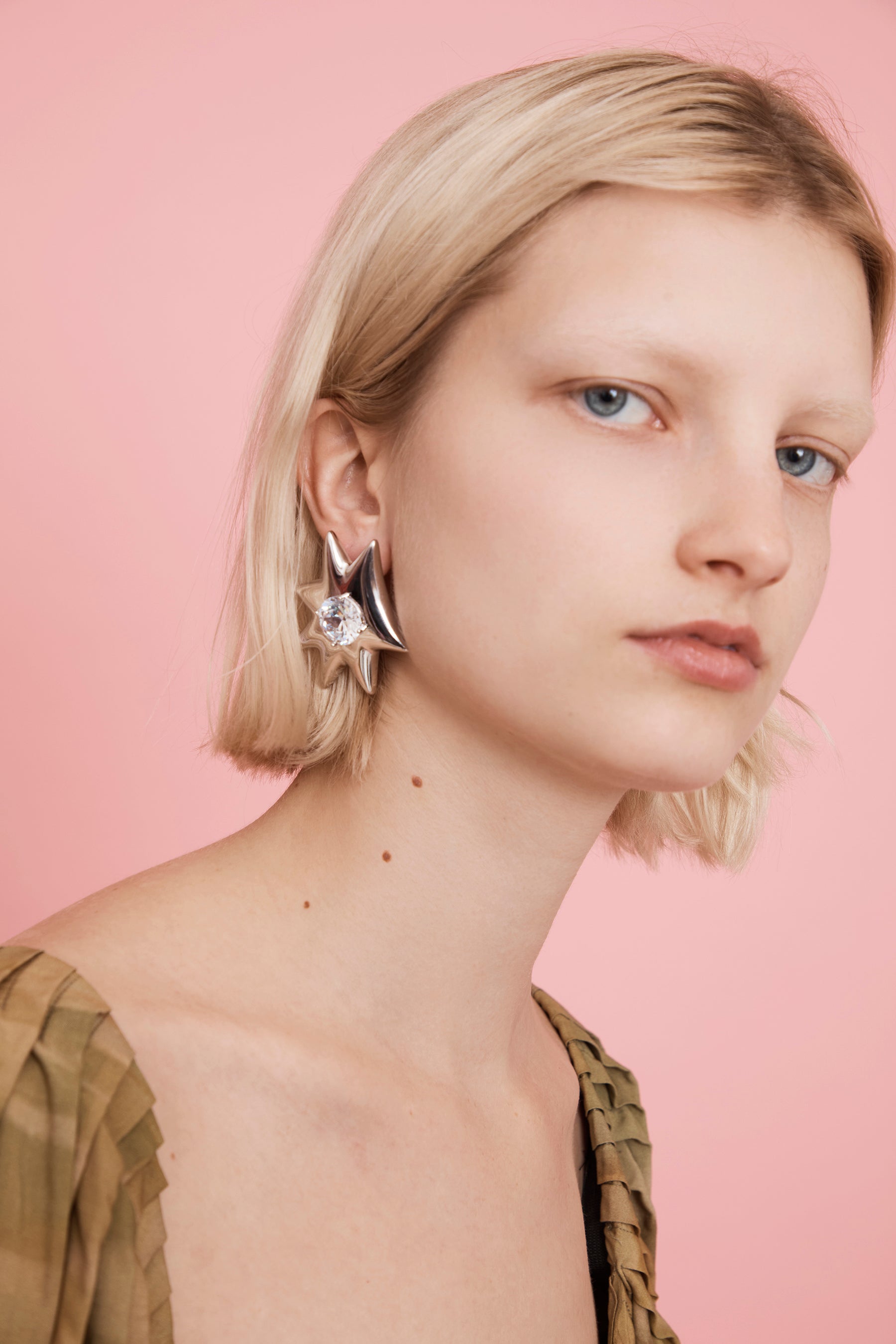 CRYSTAL CLEAR VALERIAN EARRING