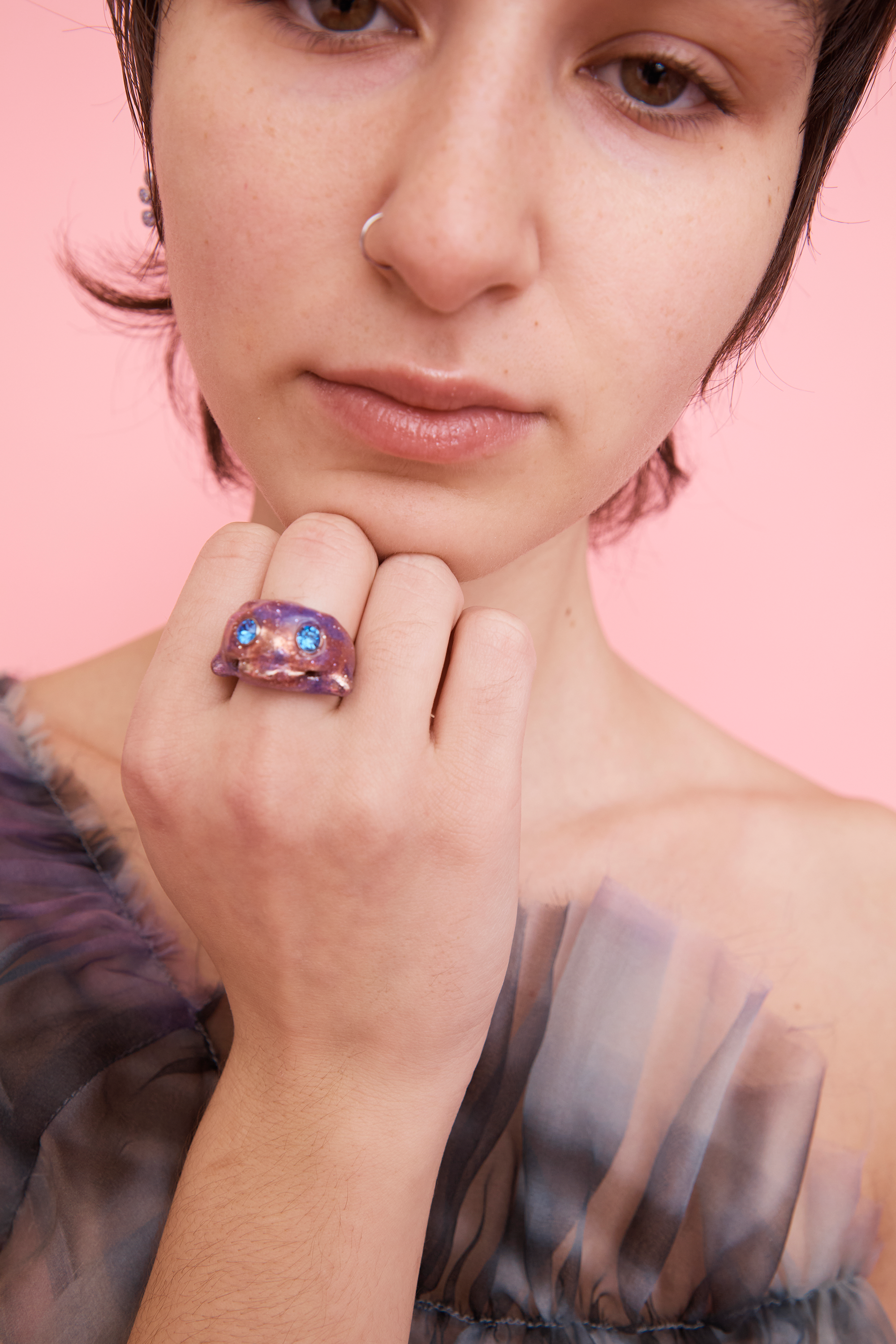 PINK GLITTER BABY DOLPHIN RING