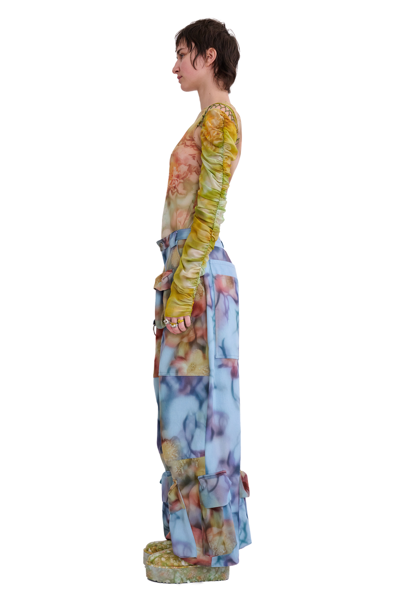 BARBED FLORAL GARDEN CARGO PANT