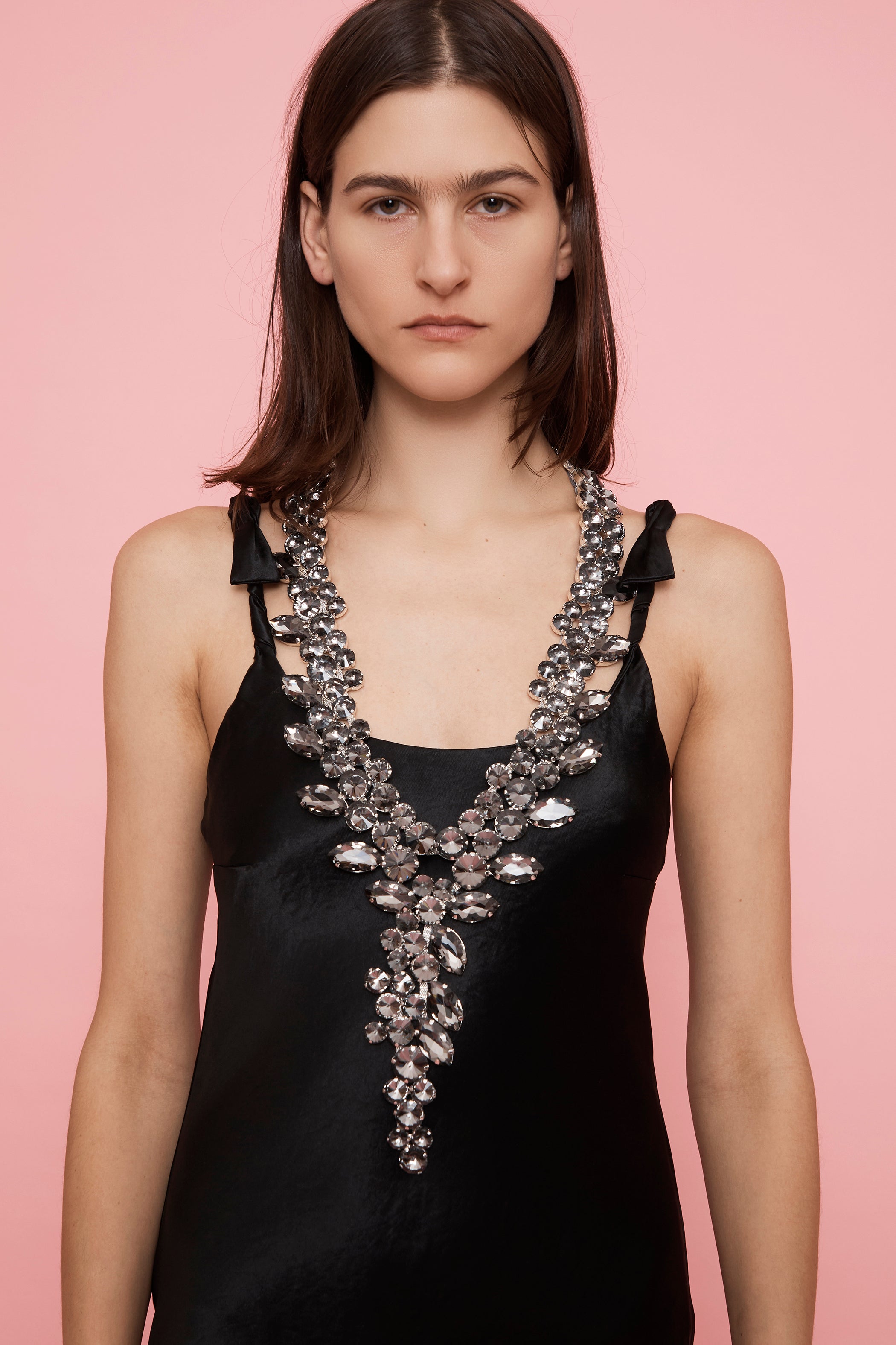 BLACK DIAMOND CHANDELIER NECKLACE