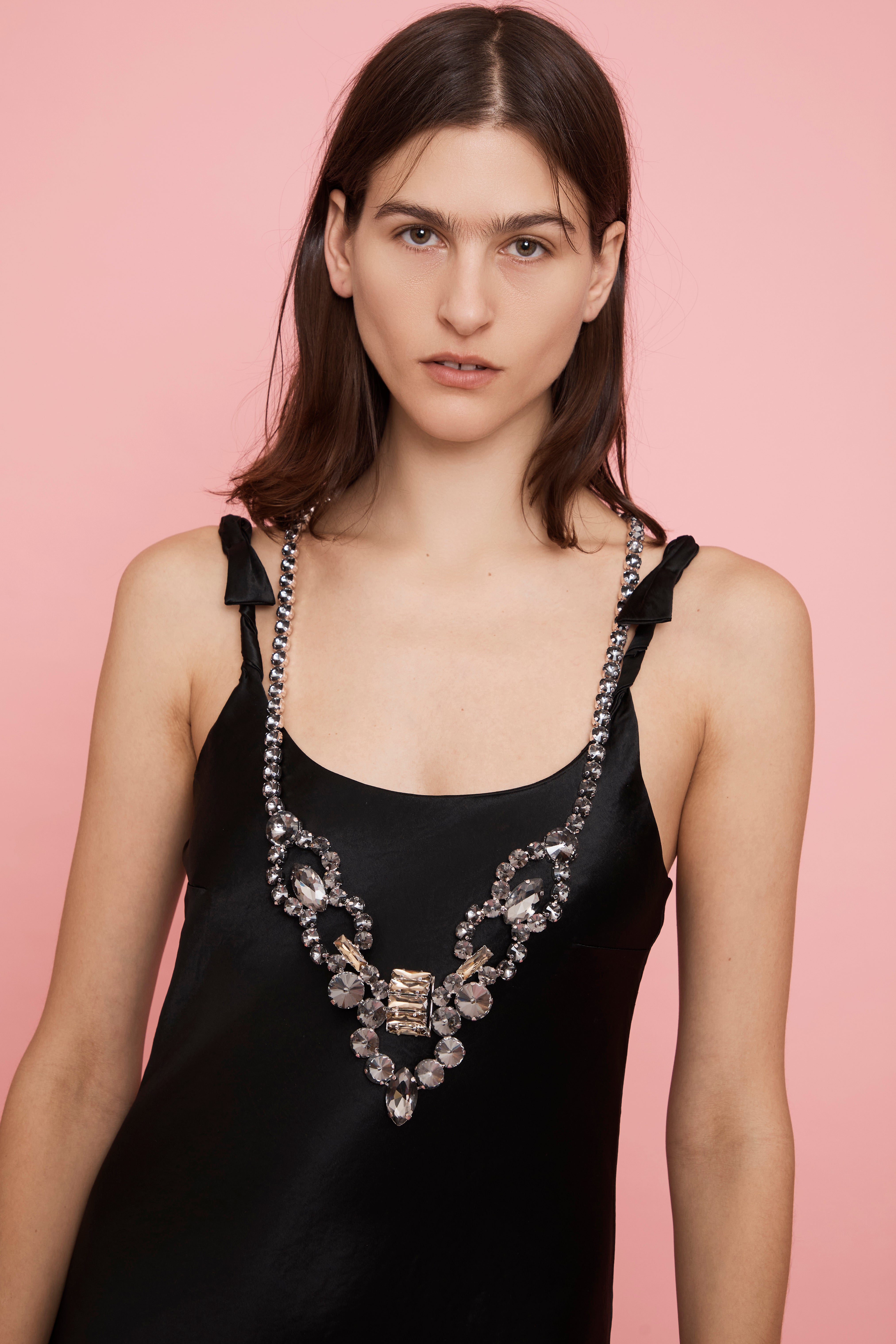 BLACK DIAMOND INDIE NECKLACE