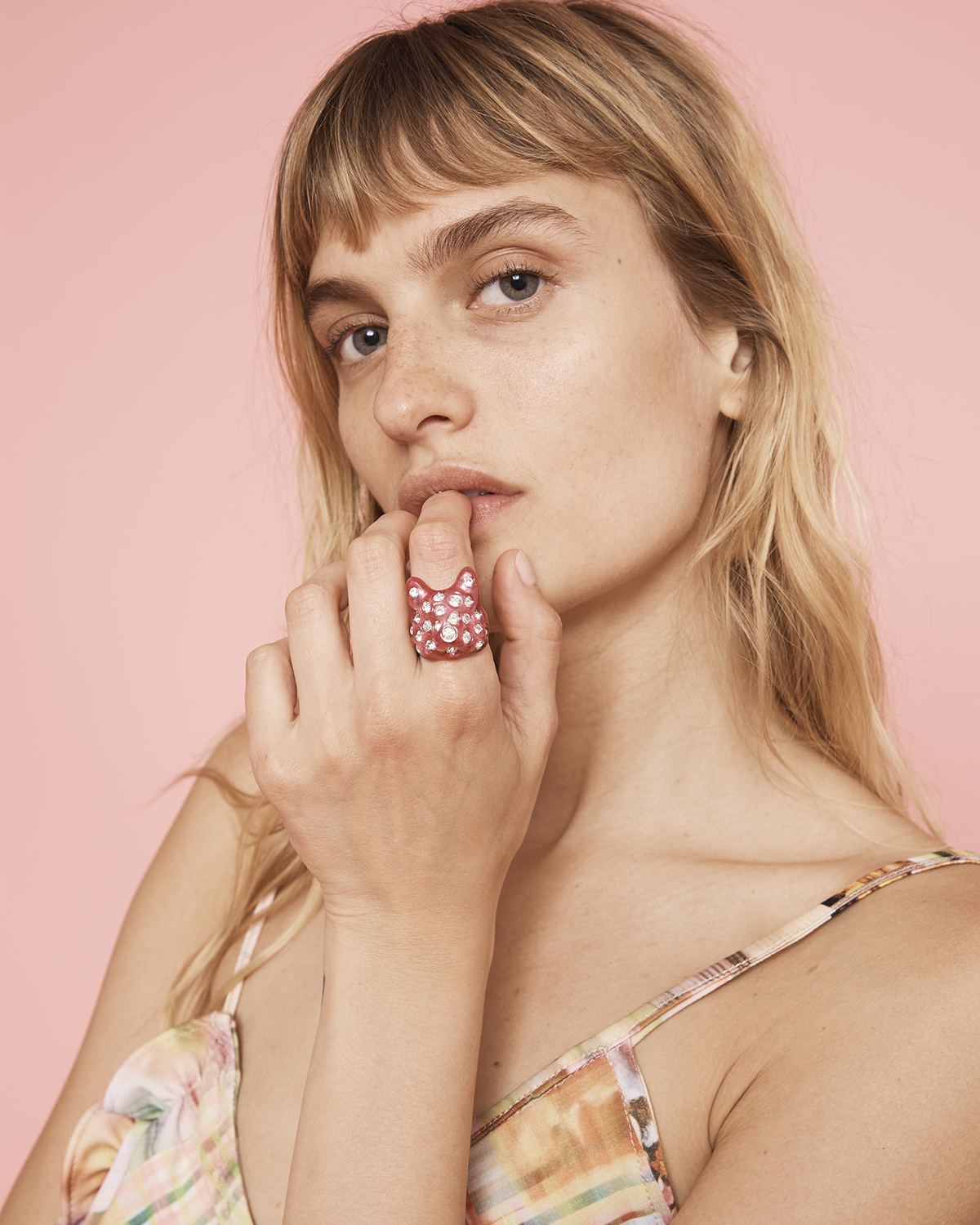 HOT PINK PUFFY BUNNY RING | COLLINA STRADA – Collina Strada